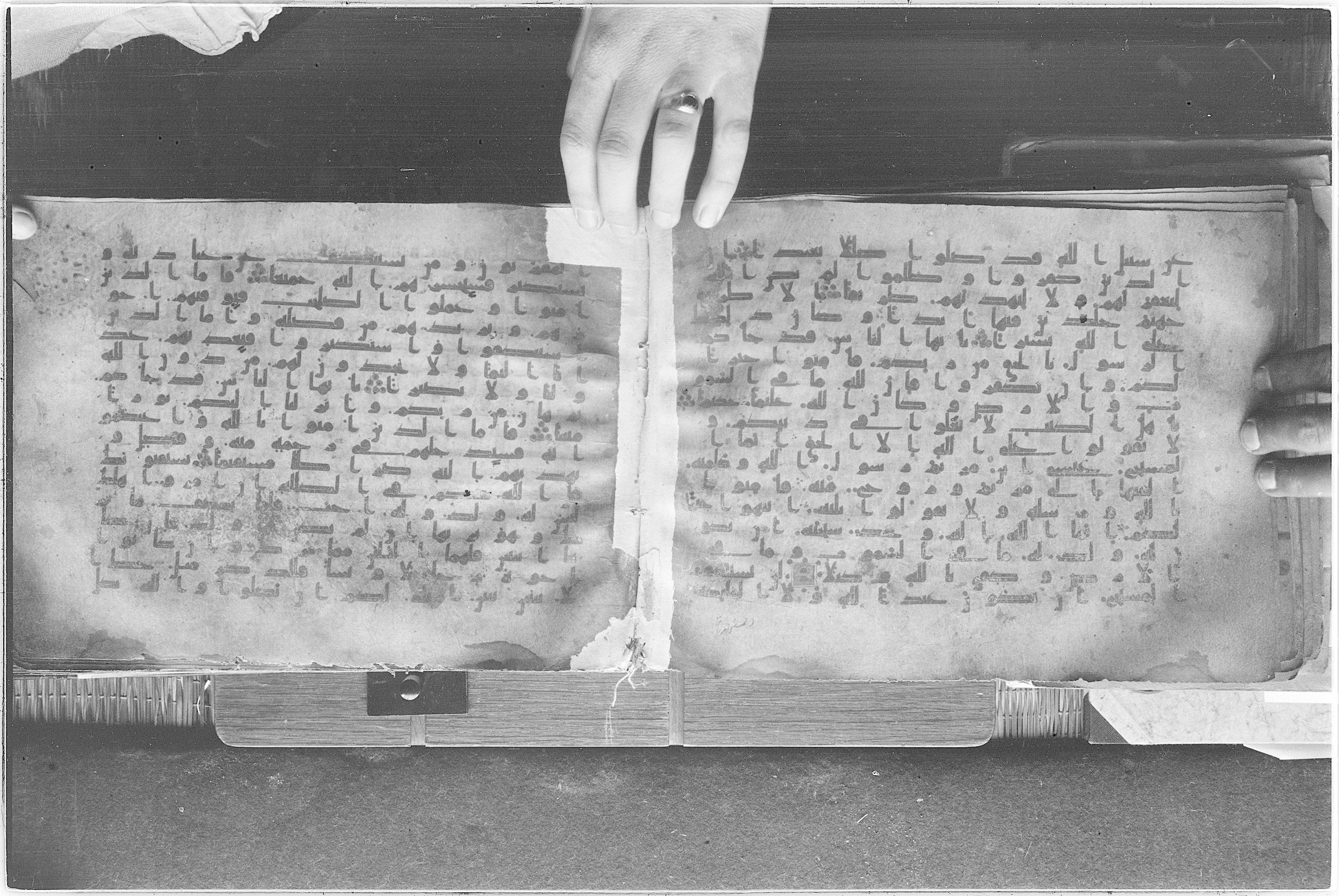 Meknes, Private library of Sherif ʿAbdarraḥmān b. Zīdān, no call number, in kūfī (type C.I) script, showing Surah 4:175 from 8th Century AD found in Meknes, Morocco, currently housed at Private library of Sherif ʿAbdarraḥmān b. Zīdān, Meknes (with fragments in Rabat, Kuwait, and private collections)