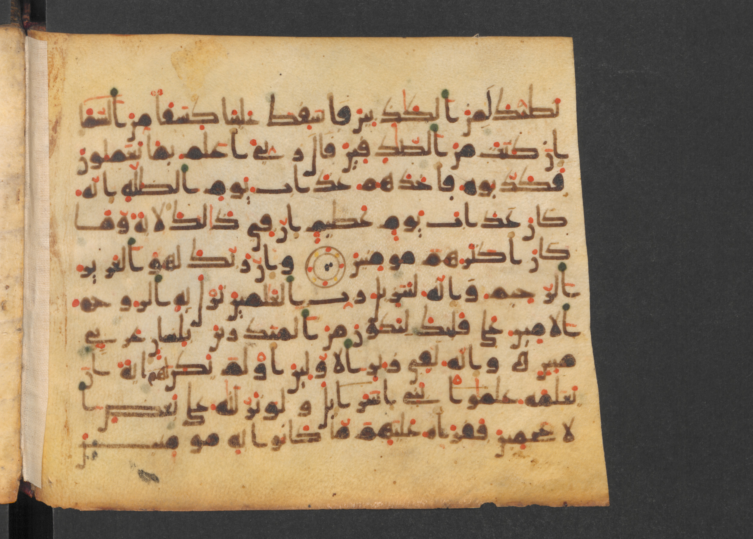 Codex Petermann I 38, in kūfī D.Vb script, showing Surah 26:191 from Mid-8th to Late 10th Century AD found in Unknown, currently housed at Staatsbibliothek zu Berlin, Berlin