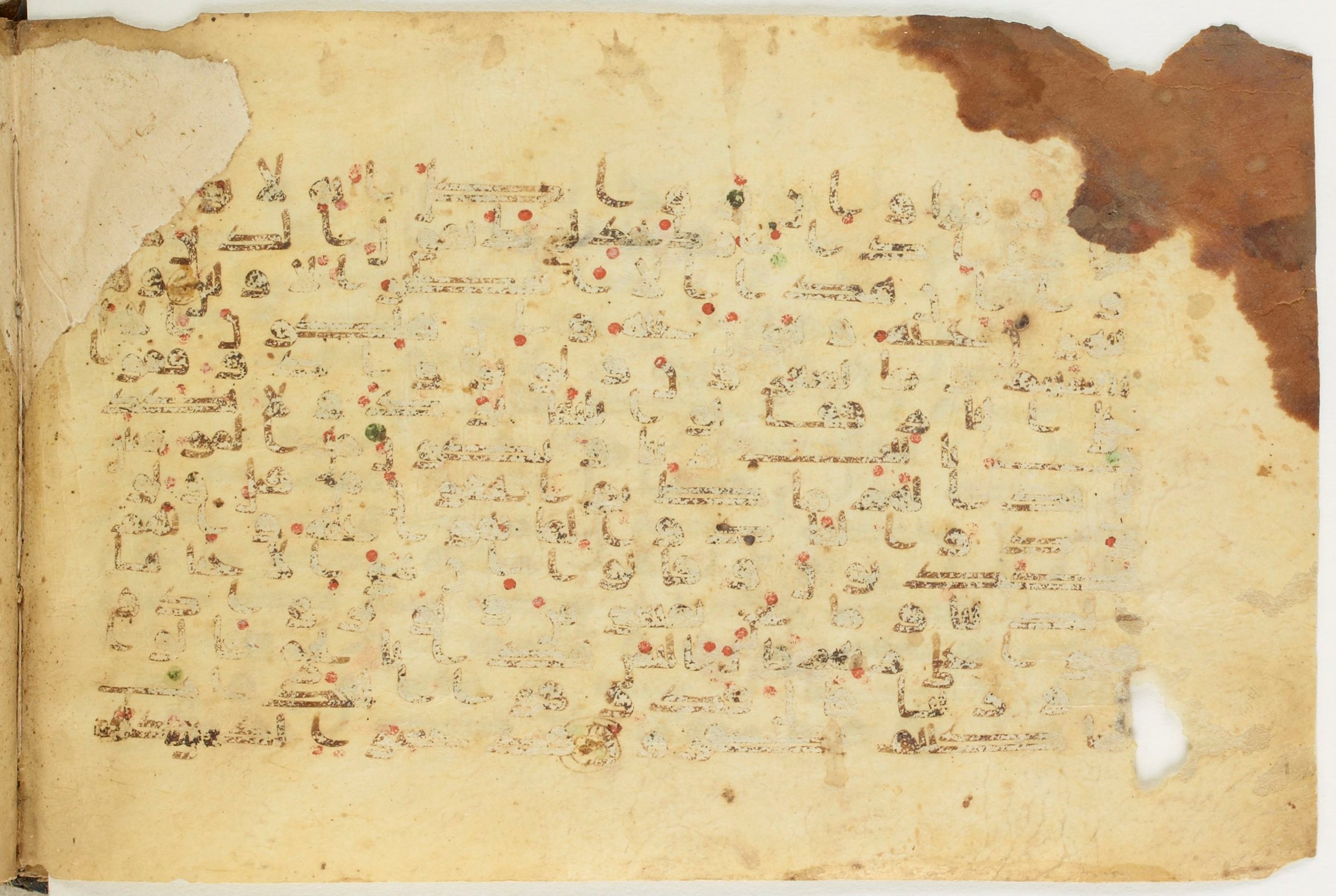 BnF Arabe 5123, in Kufic D.I / D.III script, showing Surah 6:28 from 9th to 10th Century AD found in Unknown, currently housed at Bibliothèque nationale de France, Paris