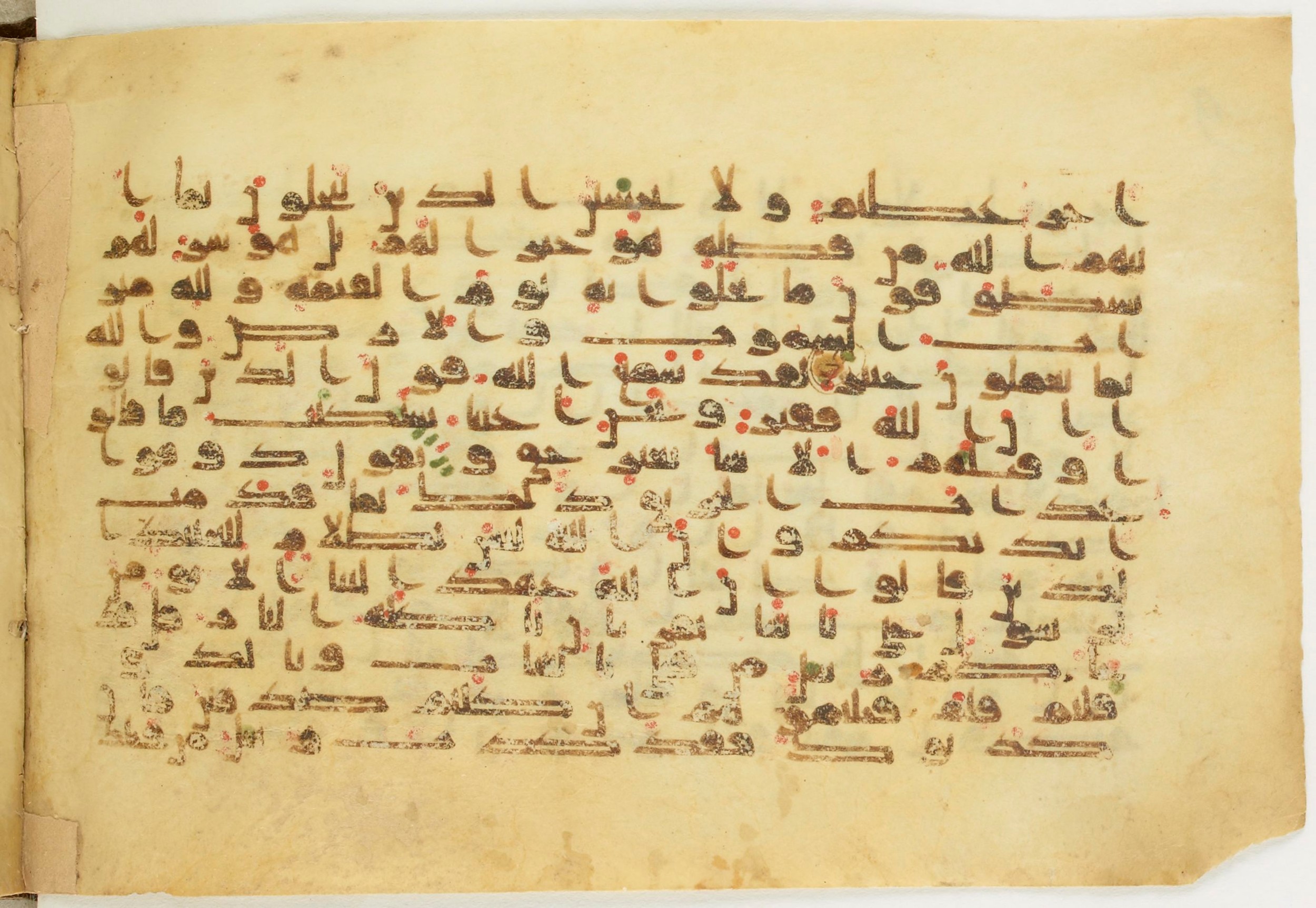 BnF Arabe 5123, in Kufic D.I / D.III script, showing Surah 3:183 from 9th to 10th Century AD found in Unknown, currently housed at Bibliothèque nationale de France, Paris