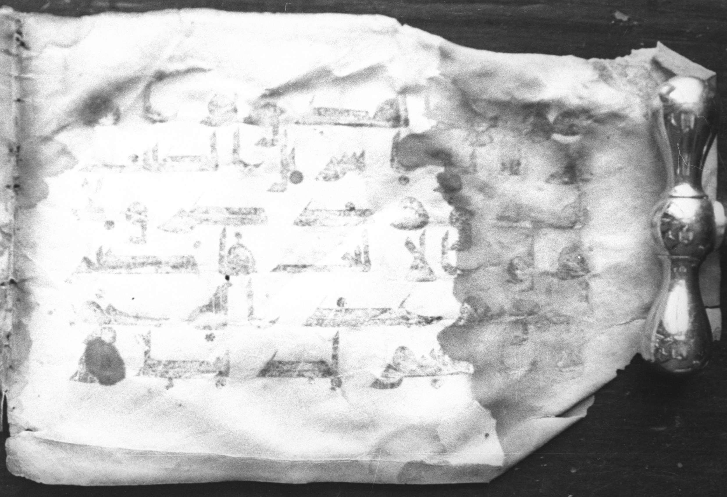Qāf 233 (Gotthelf Bergsträßer archives) (Scan 3), in kūfī D.I, kūfī D.Va, kūfī D.Vb script, showing Surah 40:53 from Mid-8th to 9th Century AD found in Cairo, Egypt, currently housed at Egyptian National Library and Archives, Cairo