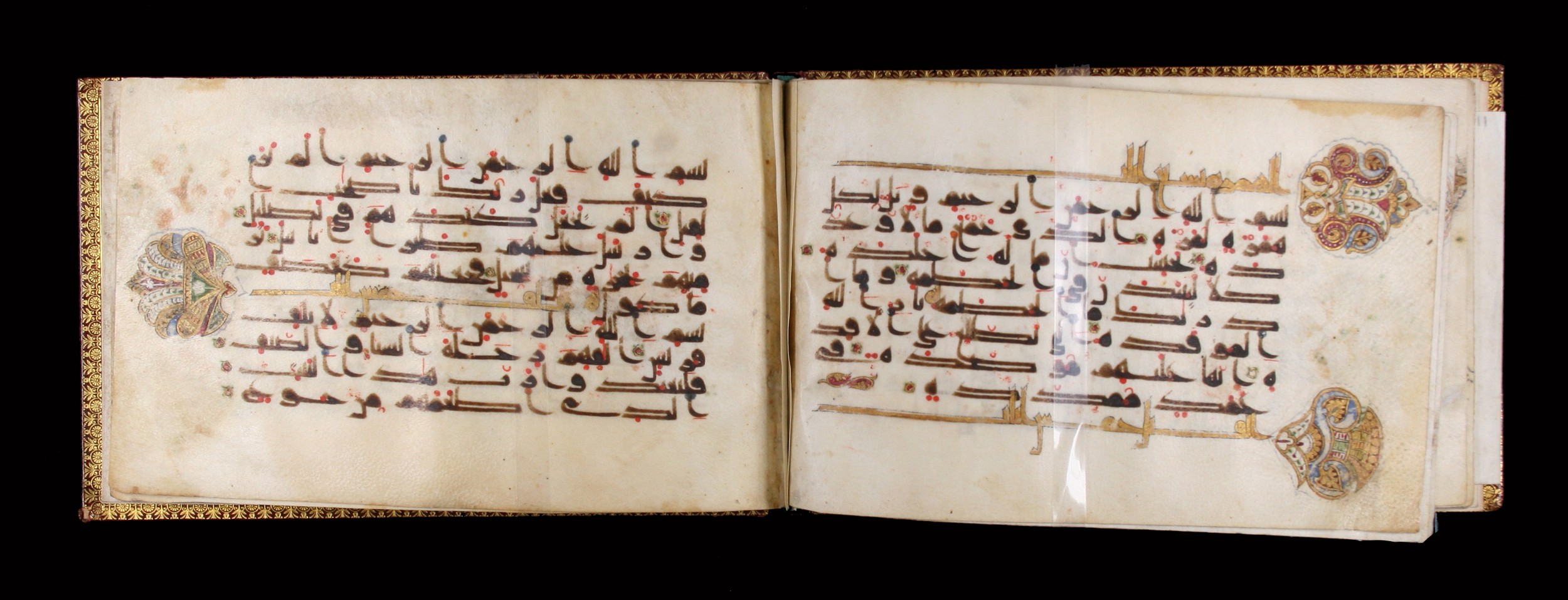 Dublin, Chester Beatty Library, Is 1411 (Scan 2), in kūfī D.Va script, showing Surah 102:2 from 9th to 10th Century AD found in Unknown, currently housed at Chester Beatty Library, Dublin